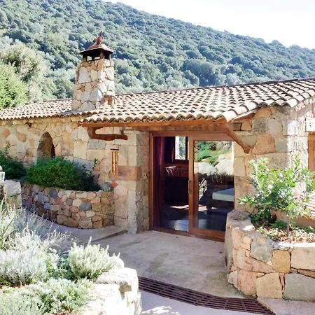 House With 3 Bedrooms In Olmeto With Wonderful Mountain View Enclosed Garden And Wifi 7 Km From The Beach Holiday home
